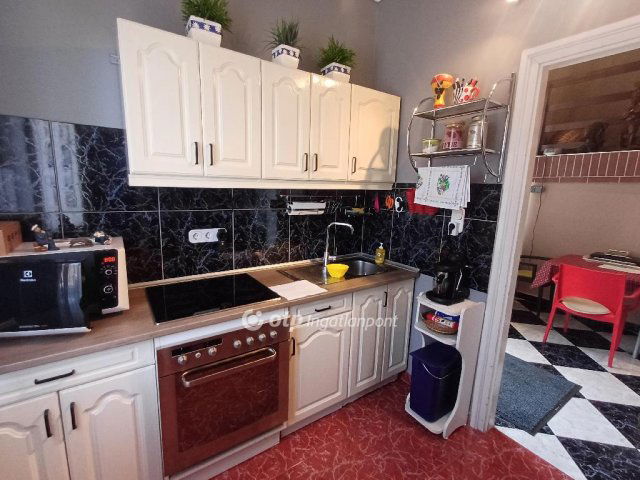 Eladó családi ház, Vecsésen 148 M Ft, 2+1 szobás