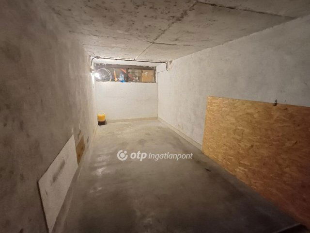 Eladó garázs, Egerben 6.9 M Ft / költözzbe.hu