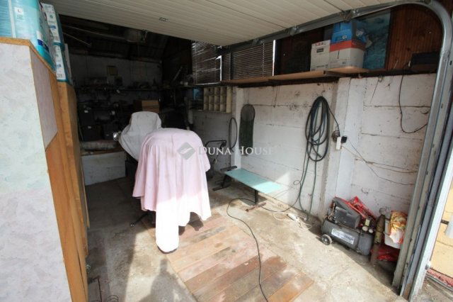 Eladó családi ház, Kecskeméten 27.9 M Ft, 2 szobás