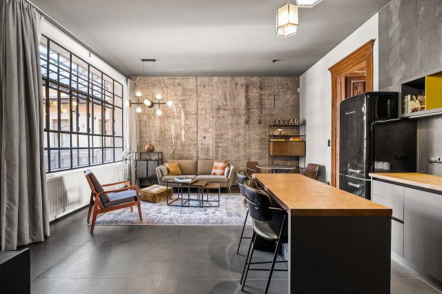 Eladó téglalakás, Budapesten, VI. kerületben, Nagymező utcában