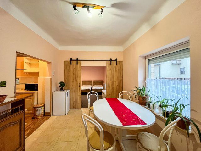 Eladó családi ház, Tatán 83 M Ft, 5 szobás