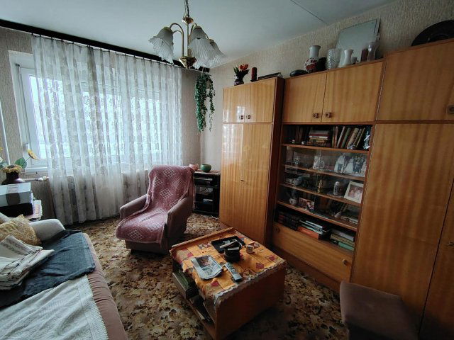 Eladó panellakás, Székesfehérvárott, József Attila utcában