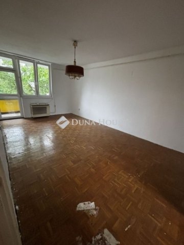 Eladó téglalakás, Debrecenben 45 M Ft, 2 szobás
