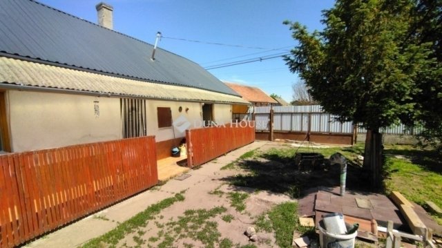 Eladó családi ház, Nagykátán 19.9 M Ft, 2 szobás