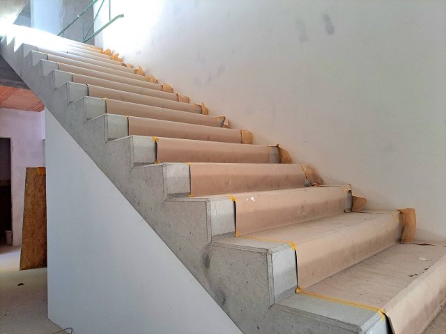 Eladó téglalakás, Sopronban 79 M Ft, 4 szobás