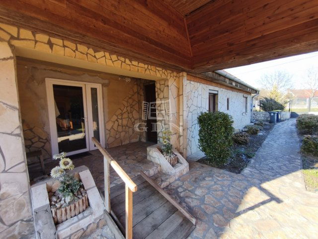 Eladó családi ház, Albertirsán 54.9 M Ft, 2+1 szobás