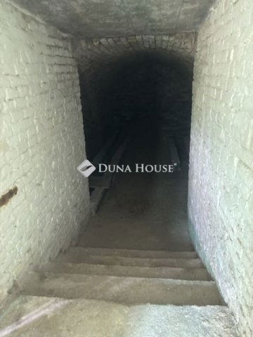 Eladó családi ház, Siklóson 3.9 M Ft, 2 szobás