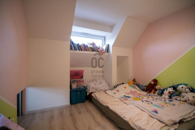 Eladó ikerház, Budapesten, XVIII. kerületben 124.9 M Ft, 5 szobás