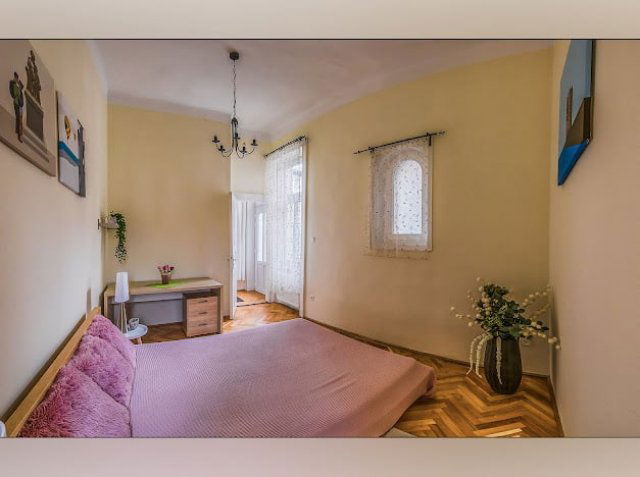 Kiadó téglalakás, albérlet, Budapesten, V. kerületben, 3 szobás