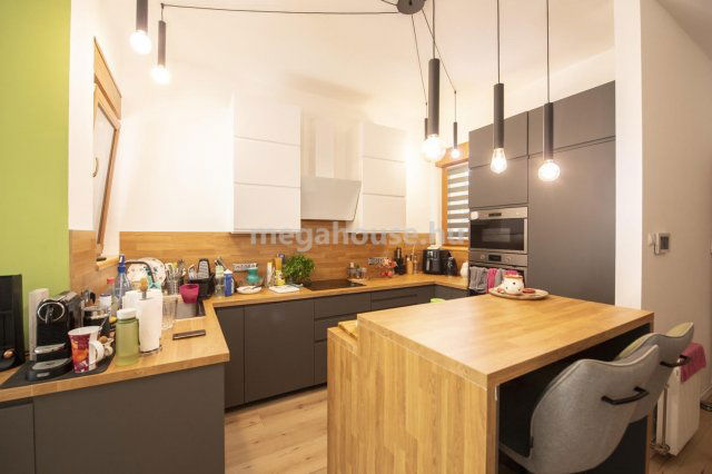 Eladó családi ház, Törökbálinton 344.9 M Ft, 4+2 szobás