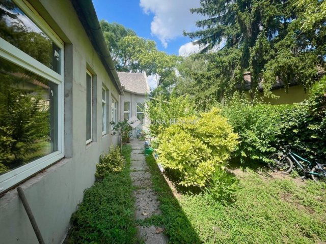 Eladó családi ház, Nyíregyházán 62.9 M Ft, 5 szobás