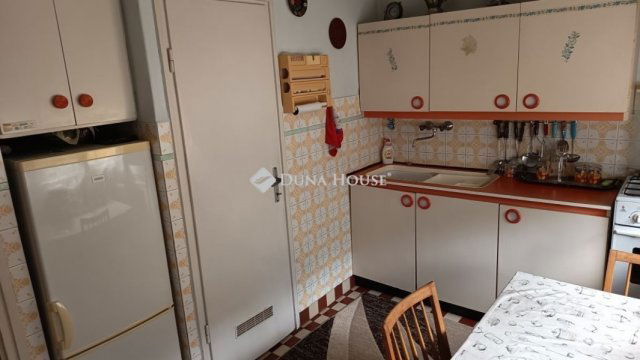 Eladó téglalakás, Kecskeméten 43.9 M Ft, 2 szobás