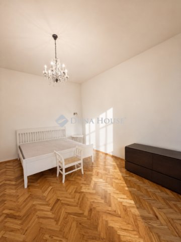 Kiadó téglalakás, albérlet, Budapesten, V. kerületben, 3 szobás
