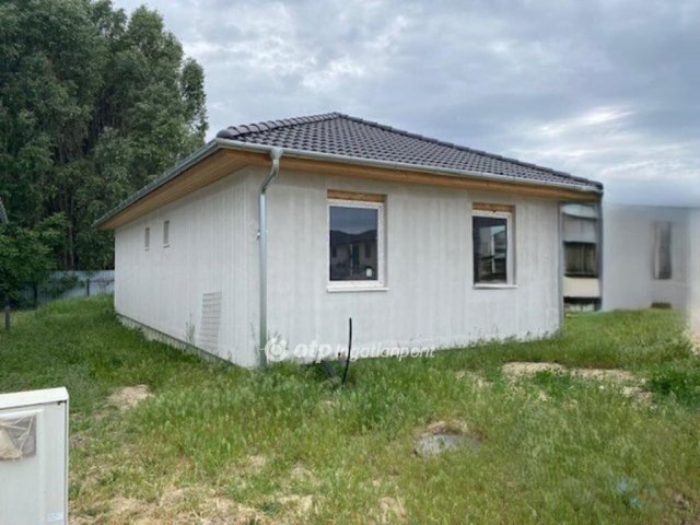 Eladó családi ház, Kecskeméten 85 M Ft, 4 szobás