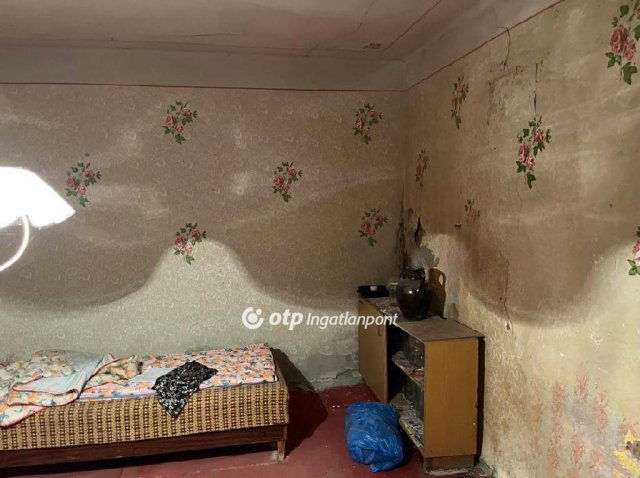 Eladó családi ház, Siklóson 11.6 M Ft, 2+1 szobás