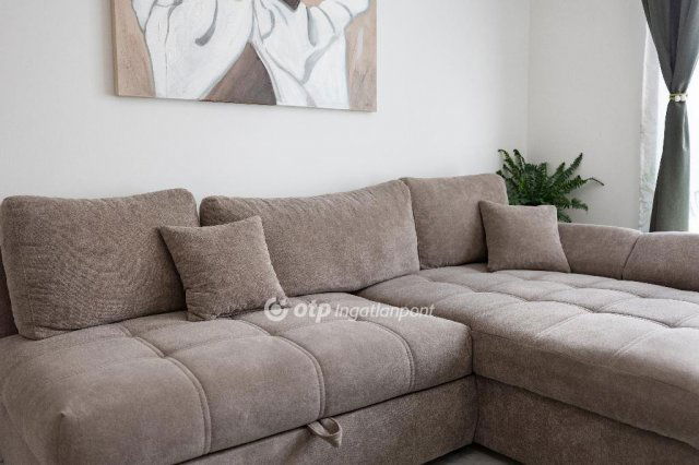 Eladó ikerház, Balatonvilágoson 120 M Ft, 3 szobás