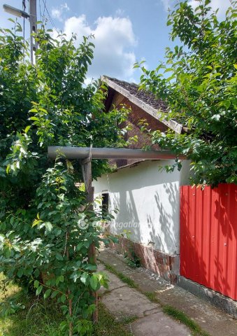 Eladó családi ház, Öcsödön 3.799 M Ft, 1 szobás