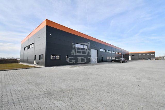 Kiadó ipari ingatlan, Székesfehérvárott 1296 E Ft / hó