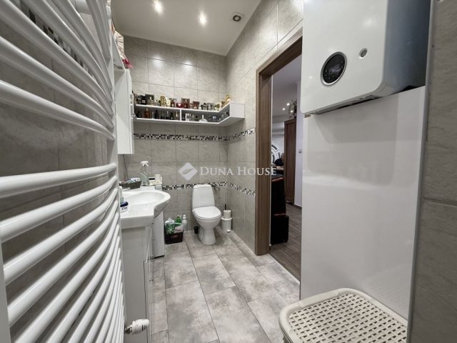 Eladó téglalakás, Budapesten, XX. kerületben 85 M Ft, 5 szobás