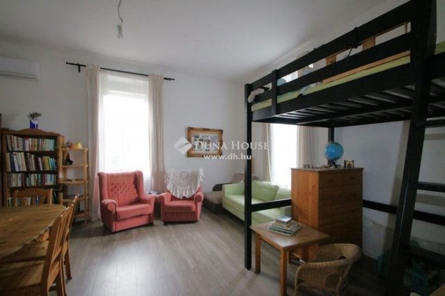 Eladó téglalakás, Szombathelyen 44.9 M Ft, 3 szobás