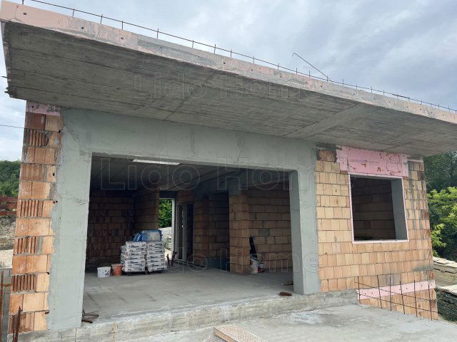 Eladó ikerház, Győrújbaráton 205 M Ft, 4 szobás