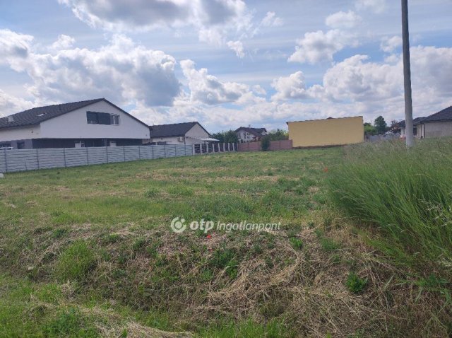 Eladó telek, Szegeden 62 M Ft / költözzbe.hu
