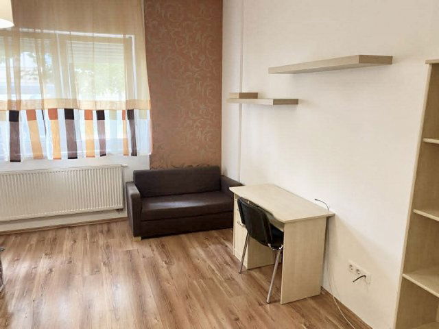 Eladó téglalakás, Debrecenben 49.9 M Ft, 1 szobás