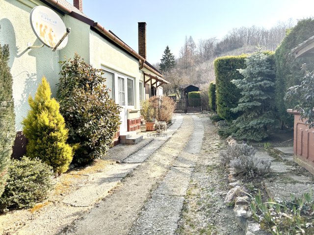 Eladó családi ház, Tényőn 51.99 M Ft, 3 szobás