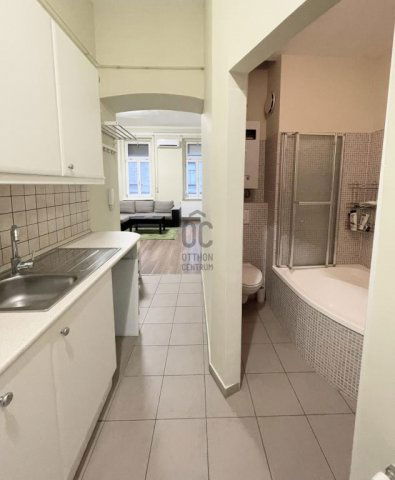 Eladó téglalakás, Budapesten, VII. kerületben 72 M Ft, 2 szobás