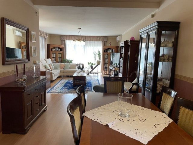 Eladó családi ház, Gödöllőn 229 M Ft, 5 szobás