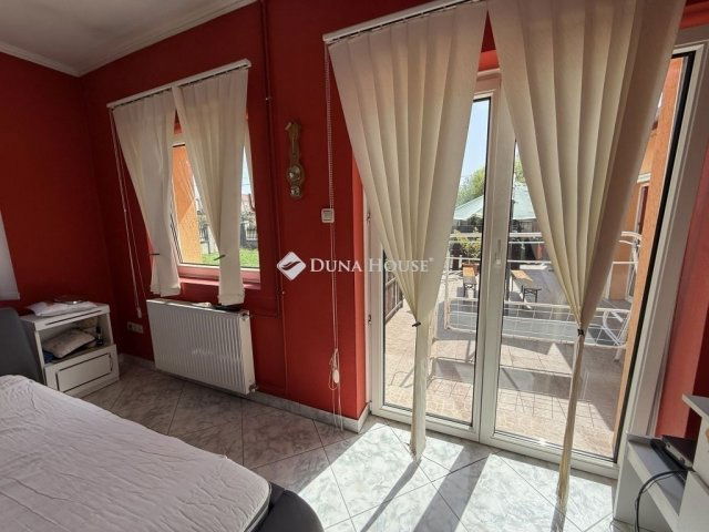 Eladó ikerház, Érden 99.9 M Ft, 5 szobás / költözzbe.hu