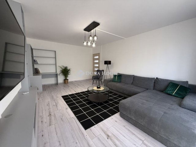 Eladó panellakás, Kecskeméten 55 M Ft, 2 szobás