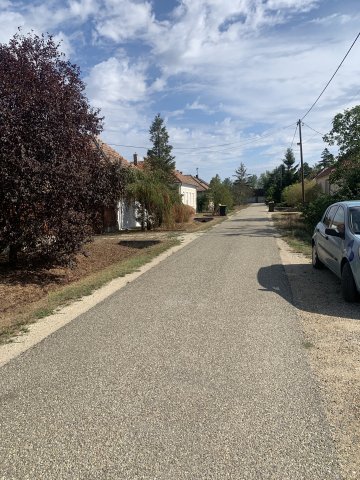 Eladó családi ház, Csikvándon 24.99 M Ft, 2 szobás