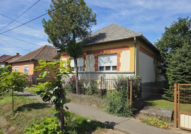 Eladó családi ház, Tiszanagyfalun 21.5 M Ft, 3 szobás