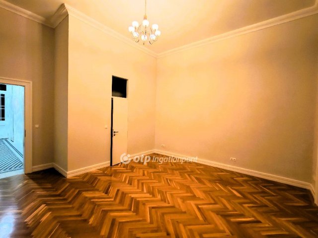 Eladó téglalakás, Budapesten, V. kerületben 225 M Ft, 3 szobás