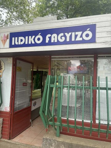 Eladó üzlethelyiség, Jászszentandráson 6.5 M Ft