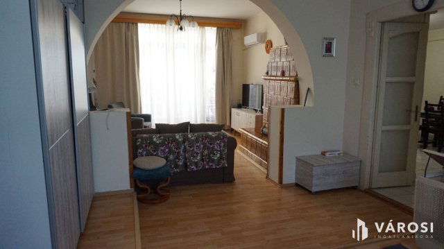 Eladó téglalakás, Hódmezővásárhelyen 48.7 M Ft, 4 szobás