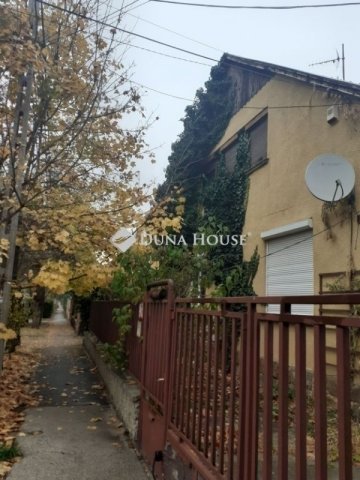 Eladó családi ház, Budapesten, XXI. kerületben 125.5 M Ft