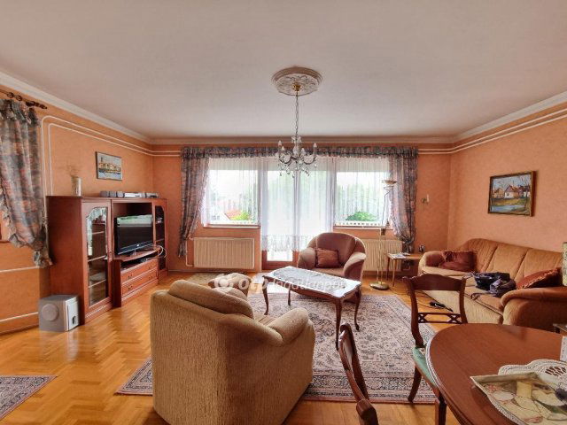 Eladó családi ház, Budakeszin 169.77 M Ft, 7 szobás