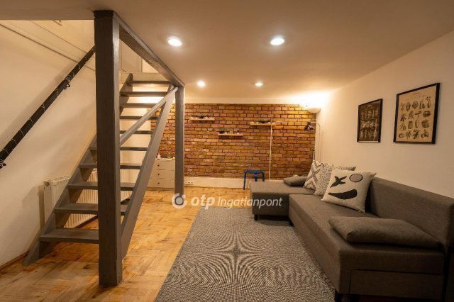 Eladó téglalakás, Budapesten, VII. kerületben 87 M Ft