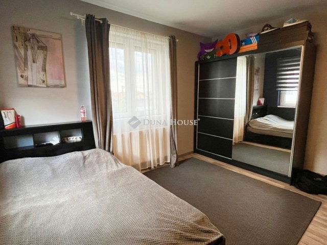 Eladó családi ház, Székesfehérvárott 209 M Ft, 5 szobás