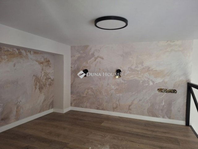 Eladó téglalakás, Budapesten, VII. kerületben 53.9 M Ft