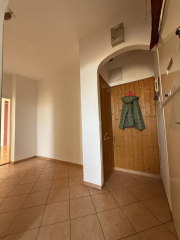 Eladó téglalakás, Tatabányán, Komáromi utcában 35 M Ft