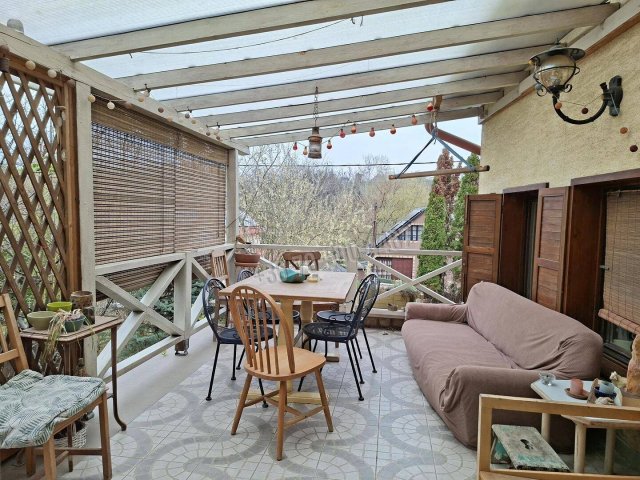 Eladó családi ház, Pilisvörösváron 140 M Ft, 5 szobás