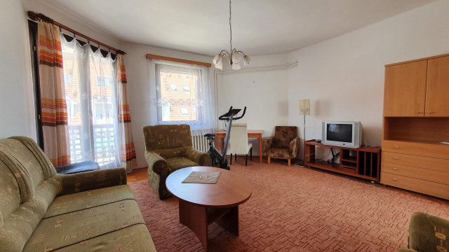 Kiadó téglalakás, albérlet, Debrecenben 300 E Ft / hó, 3 szobás