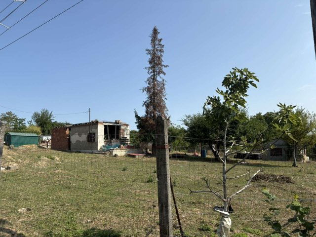 Eladó telek, Pécsett, Hébér közben 6.9 M Ft
