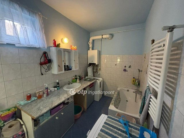 Eladó családi ház, Hajdúböszörményen 79.99 M Ft, 2+2 szobás