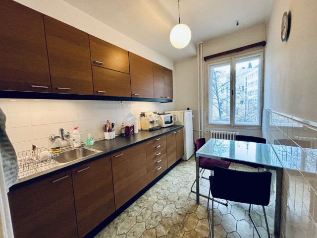 Eladó téglalakás, Budapesten, V. kerületben 168 M Ft, 4 szobás