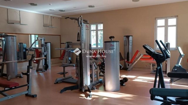 Eladó hotel, Gödön 1050 M Ft, 1 szobás / költözzbe.hu