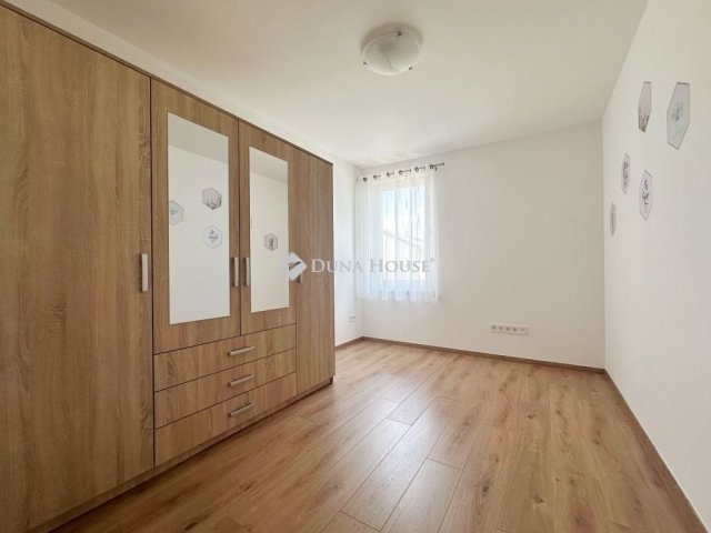 Eladó téglalakás, Kozármislenyen 85.9 M Ft, 4 szobás